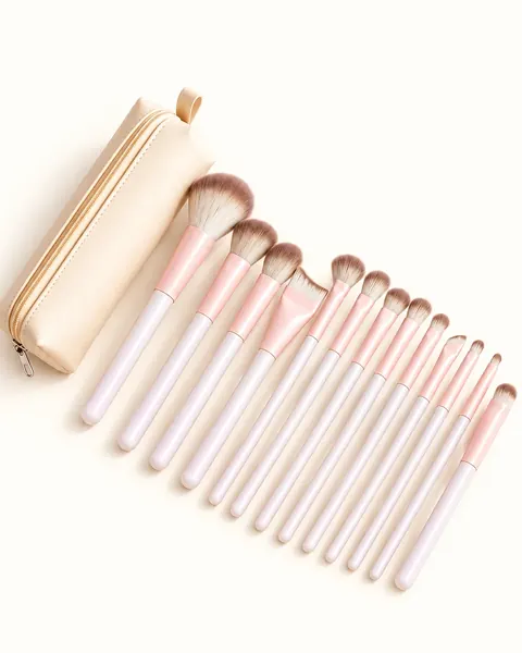 Набор кистей AIYO Sakura Glow, 13 светло-розовых кистей с косметичкой